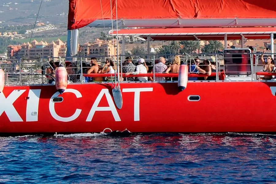 mustcat-catamaran-tenerife-excursion5_l