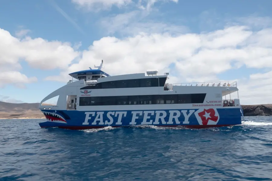 ferry-fuerteventura-lanzarote_5_l