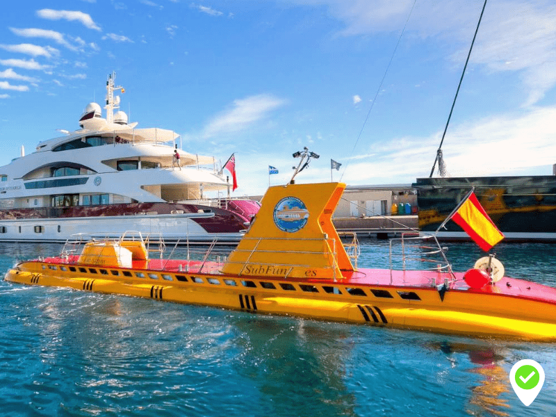 What to expect on the Submarine Safaris in Lanzarote and Submarine Tenerife