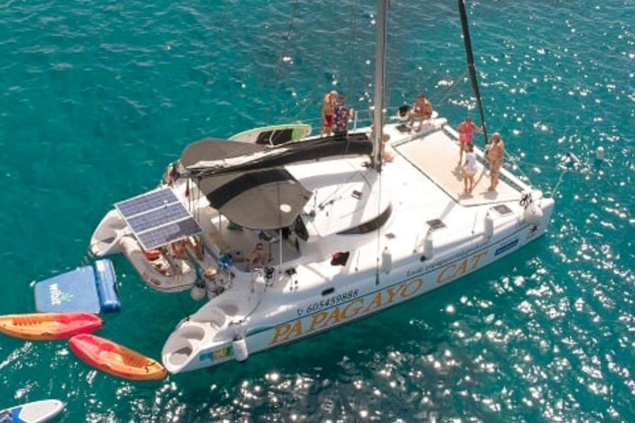 Lanzarote Private Tour and boat hire