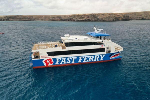 Ferry from Fuerteventura to Lanzarote