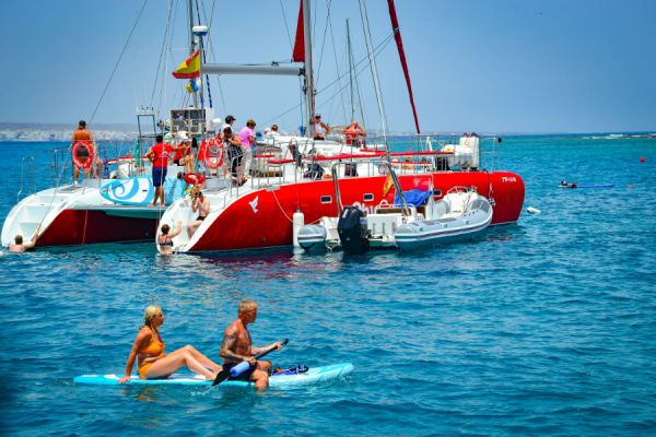 Fuerteventura Catamaran Cruise to Los Lobos