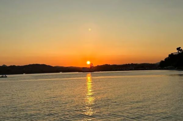 Corfu: Sunset Cruise on Classic Boat with Cocktails & Snacks