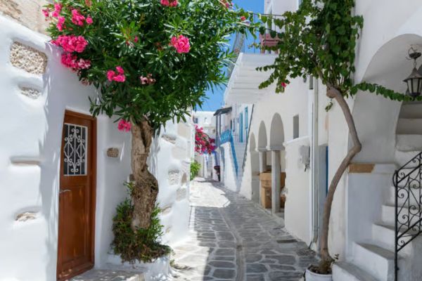 From Heraklion/Crete: Santorini Island Guided Day Trip
