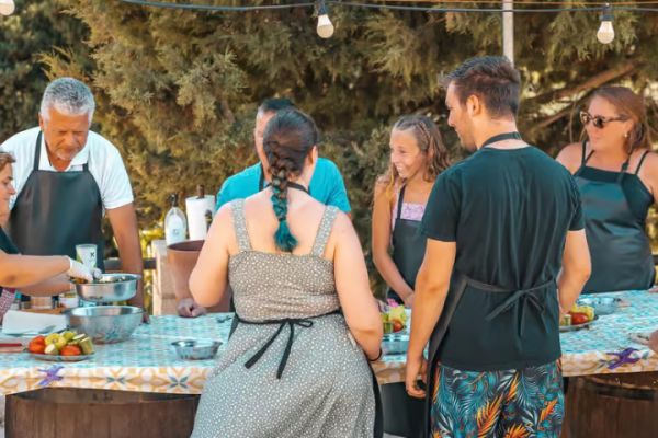 Chania: Authentic Cooking Class in the White Mountains