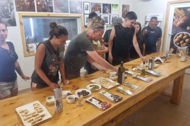 2d9ecea3b7b9bb44ed39f9195014c34bcf7866835f93522bea5f9f2c9732b66d