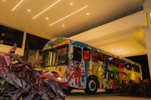 Aruba: Barhopping Party Bus Tour with DJ and Dancing