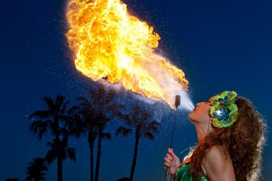 why-oceans-royale-lanzarote-is-your-new-go-to-for-dinner-and-entertainment