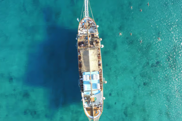 f5e93b9695336a94386ddc5dc2767f34b4c63578b575957be847a5d10c70026d