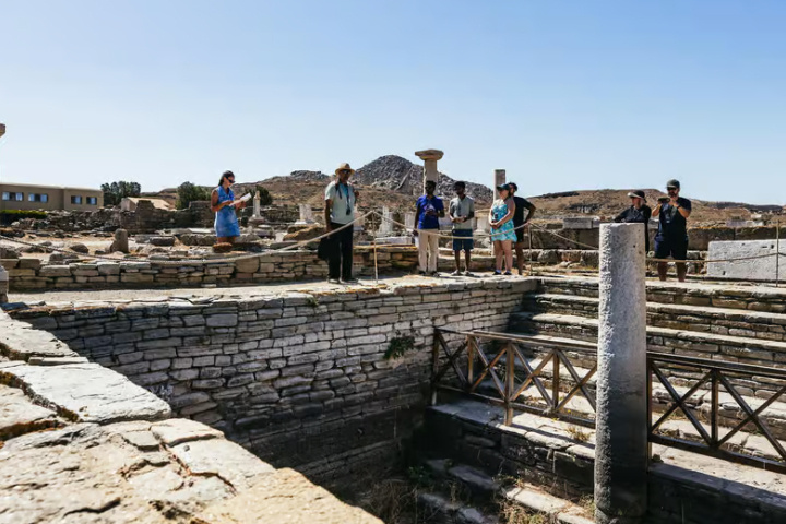 19bf1c01bd3456e0c24282b44633e3c29e594a3e4049ee6c5f1b398efc005721