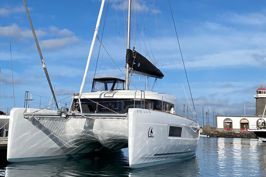 papagayo-beach-lanzarote-private-catamaran_5