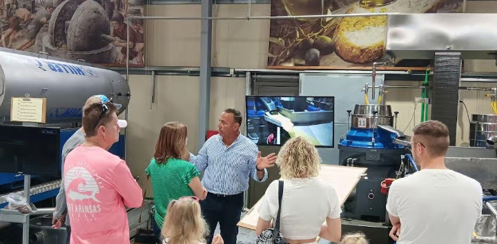 a2973702b4611c767c1fa688143a07f51059cb069179e6a168720cb171d8c03e