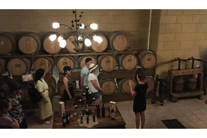 6751bdee9d9b3436378e1d8ddc0cb0108f21ff1ff336a85766c4d3bf4d064a9c